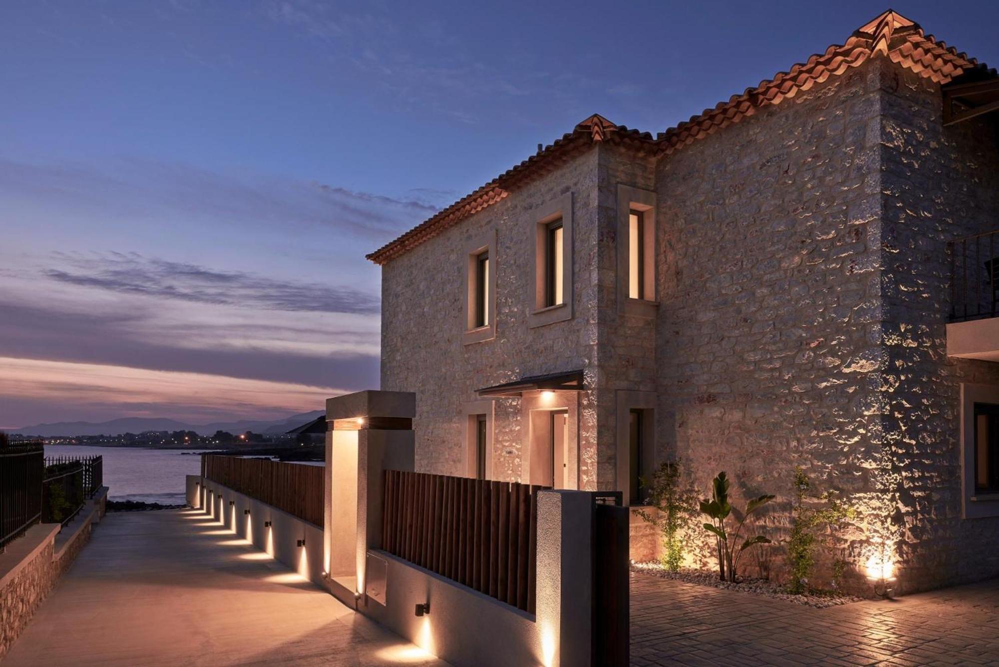 Beachfront Alassa Villas With Private Pools Kotronion  Extérieur photo